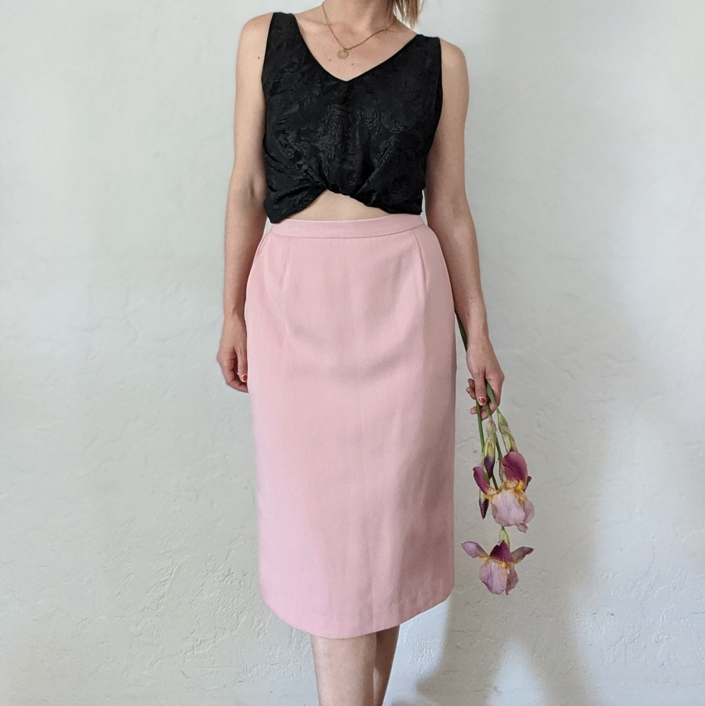 90s Pink pencil skirt.